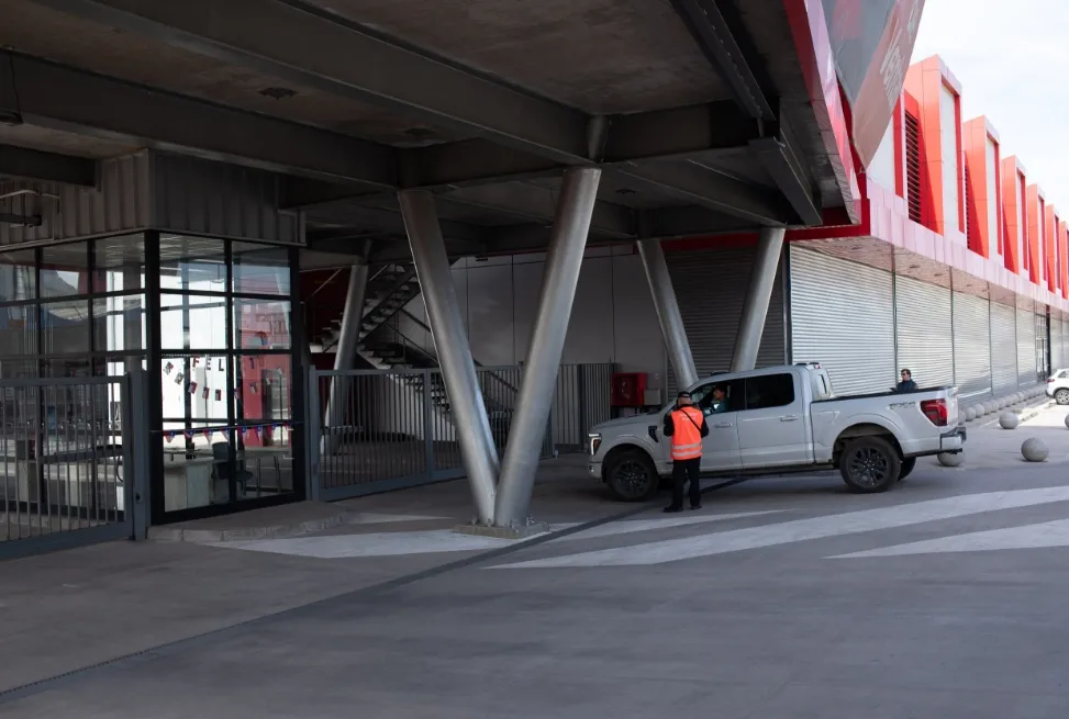 Portería con control de acceso